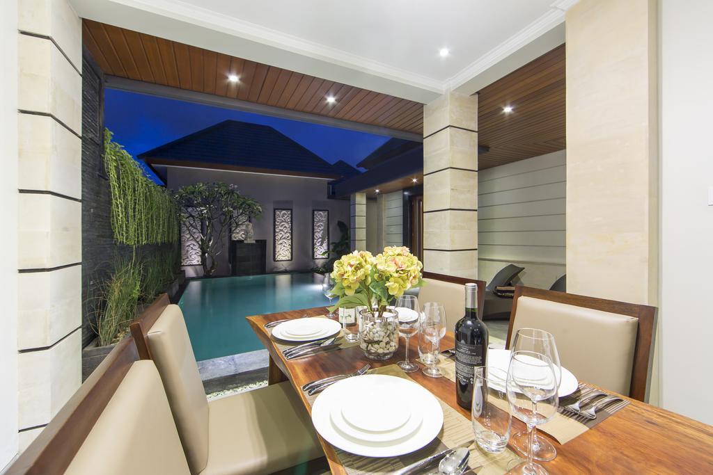 The Banyumas Suite Villa Legian Room photo