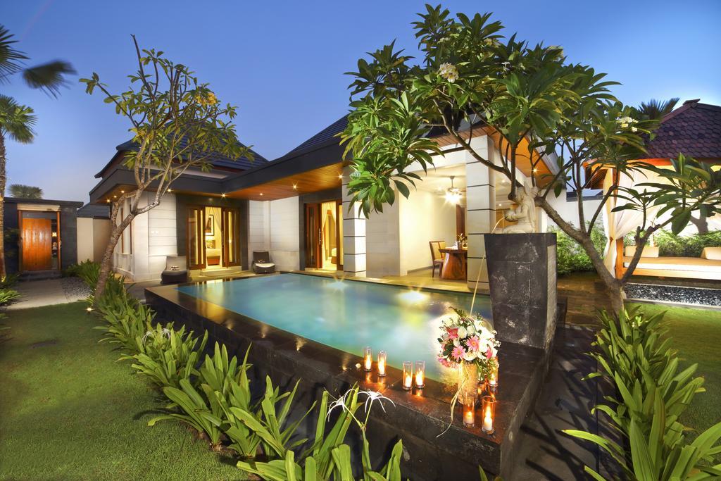 The Banyumas Suite Villa Legian Exterior photo