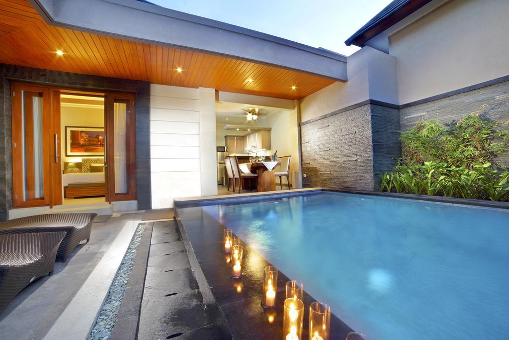 The Banyumas Suite Villa Legian Exterior photo